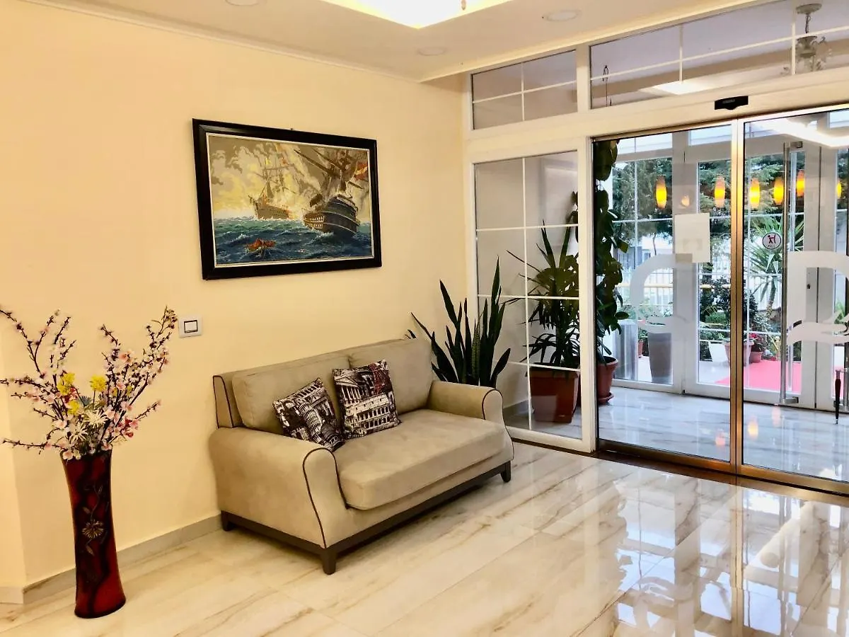 Hotel Dora Residence Collak