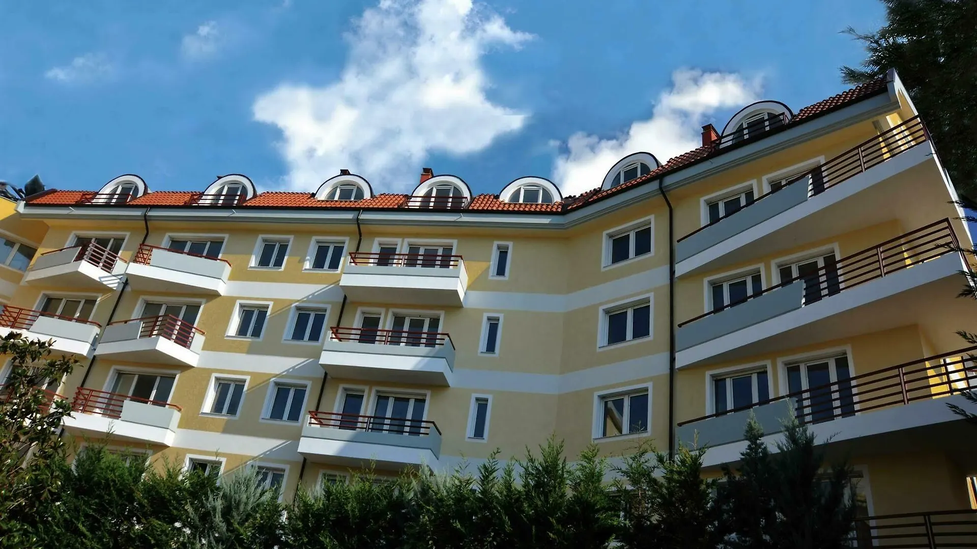 Dora Residence Collak